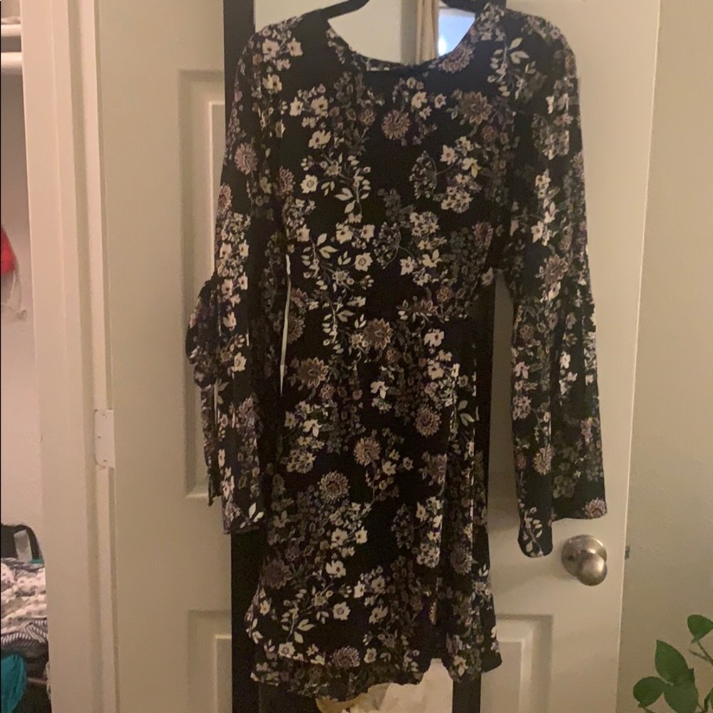 Floral long sleeve dress